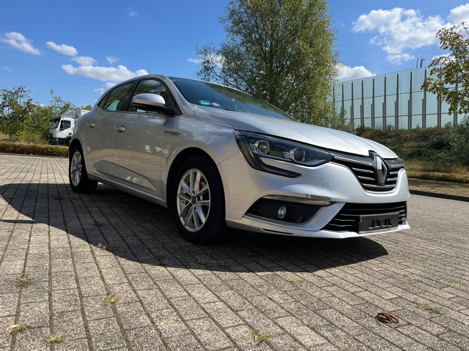 Renault Megane 1.2Tce 2016/126000 km, Auto's, Renault, Euro 6, Parkeersensor, Zilver of Grijs, Stadsauto