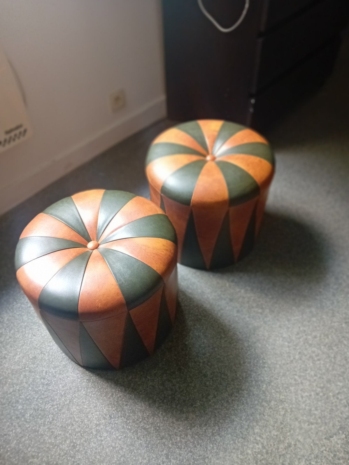 2 magnifique poufs en parfait etat
60 € les deux, Enlèvement, Comme neuf, Rond
