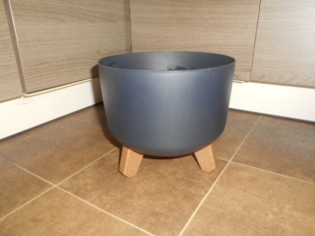 Joli pot de fleurs sur pieds, Enlèvement ou Envoi, Moins de 25 cm, Rond, Comme neuf