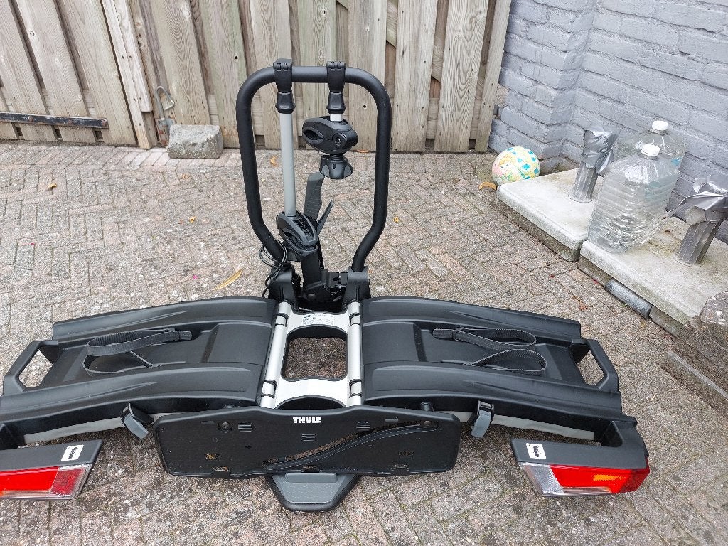 thule easyfold 933, Ophalen, Elektrische fiets, Zo goed als nieuw, 2 fietsen