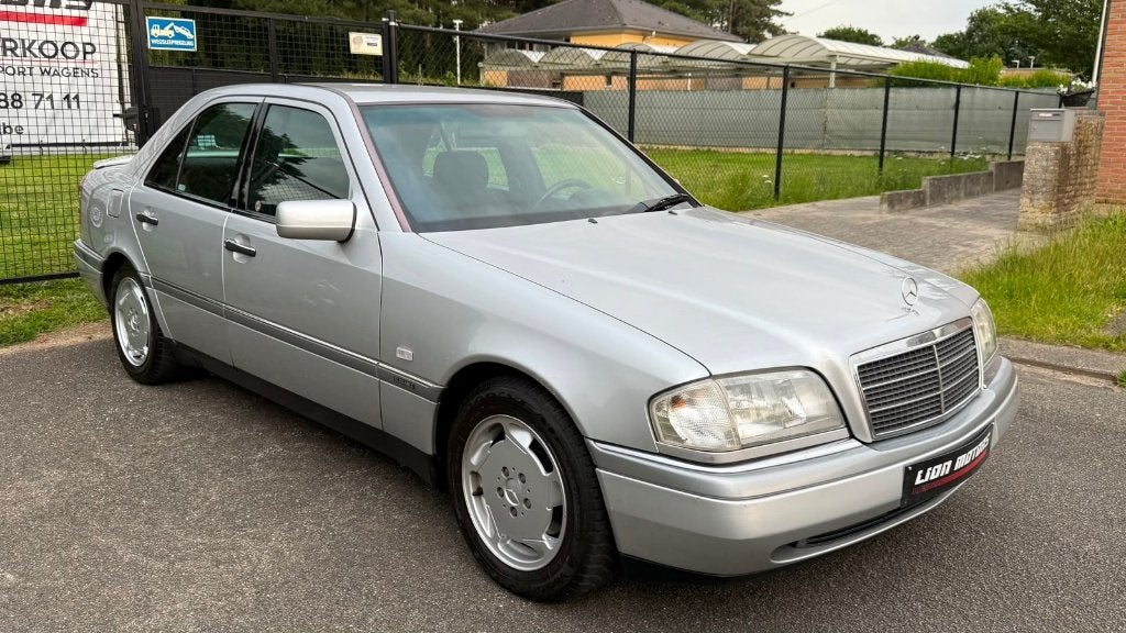 Mercedes Benz C180 Elegance | Showroomstaat | 122pk |, Autos, 90 kW, Argent ou Gris, Achat, Electronic Stability Program (ESP)
