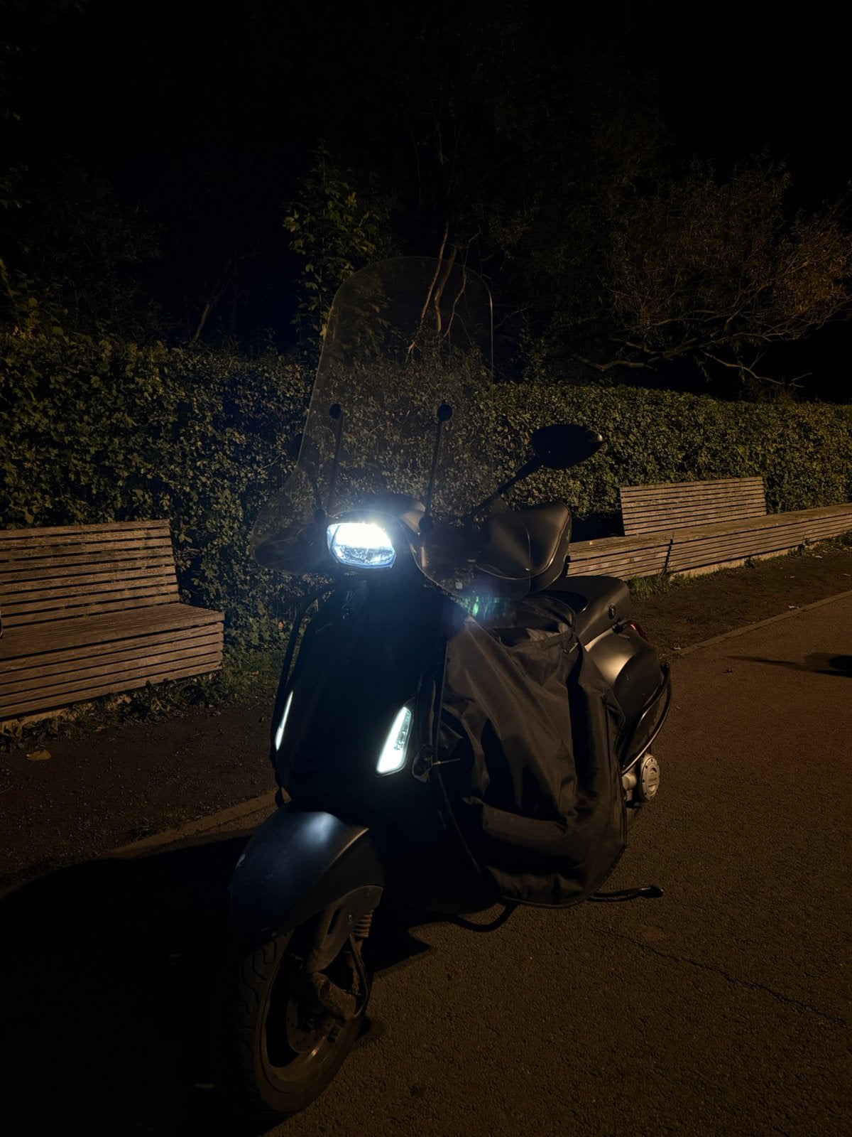 Vespa sprint iget notte, Vélos & Vélomoteurs, Comme neuf, Enlèvement, Classe A (25 km/h), Essence