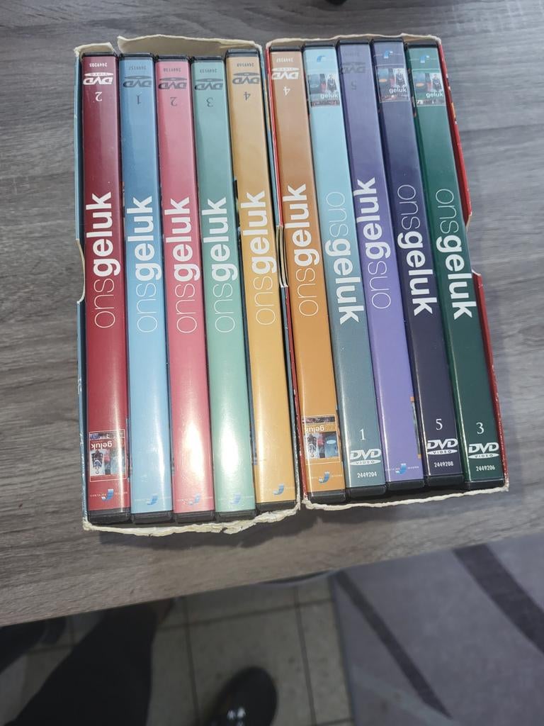 Dvd 2 boxen ons geluk, Ophalen of Verzenden