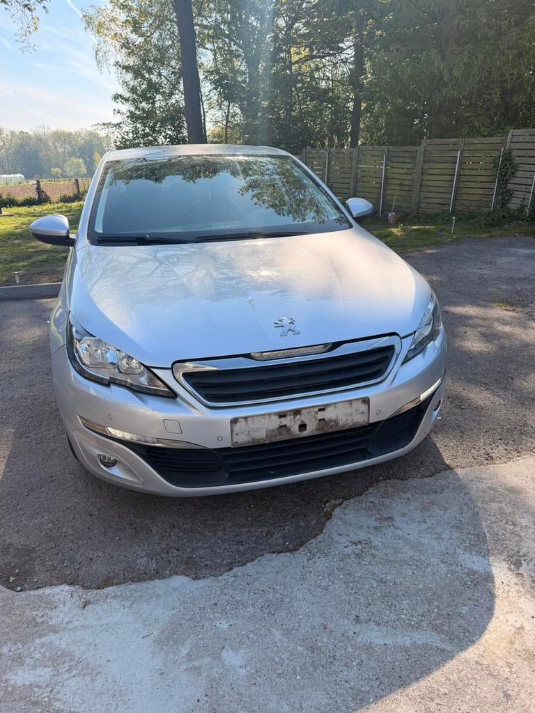 Peugeot 308 1.2 vti 2014, Auto's, Voorwielaandrijving, Euro 5, Stof, Navigatiesysteem