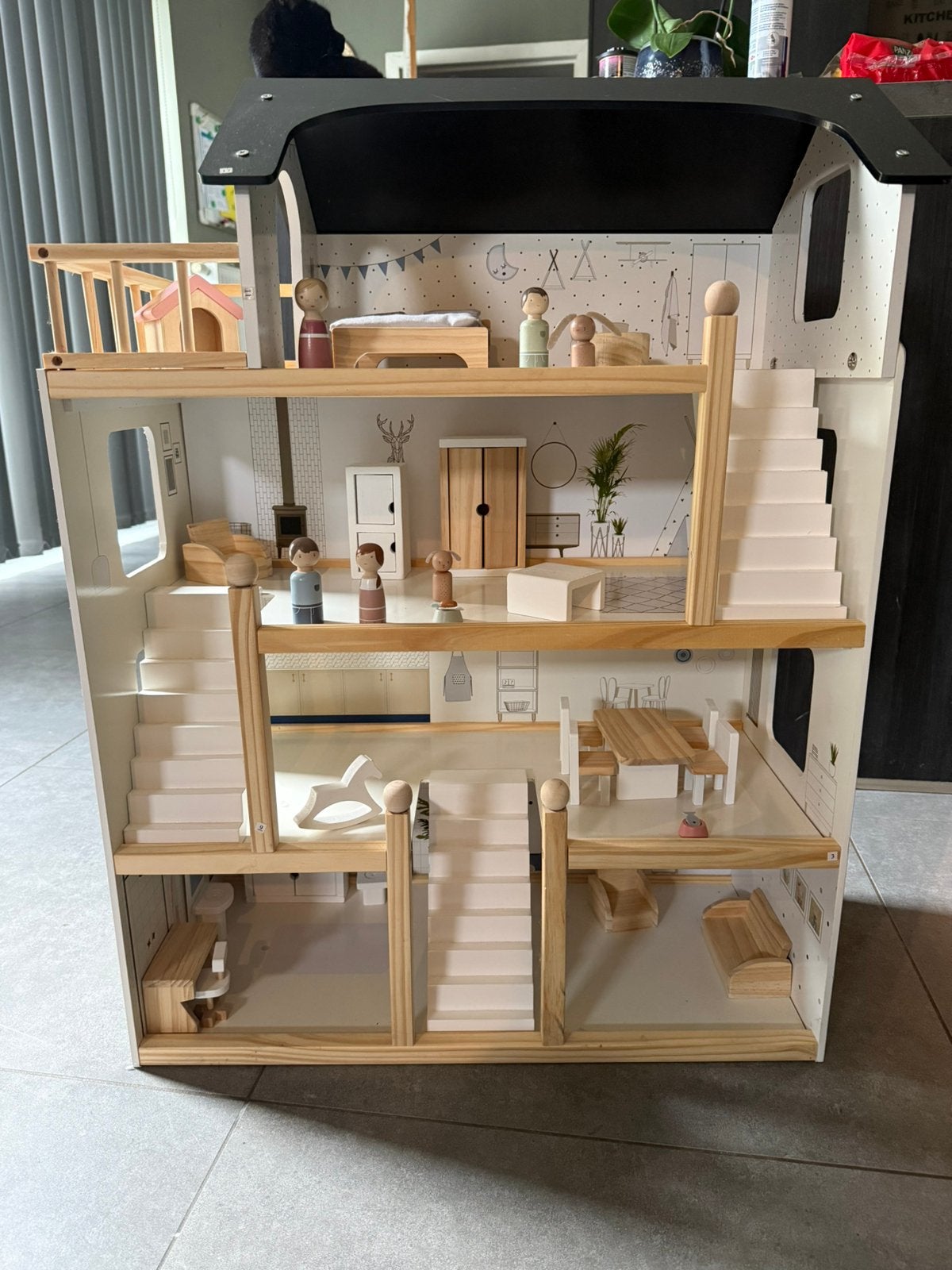 Poppenhuis Petite Amelie, Ophalen, Zo goed als nieuw, Poppenhuis