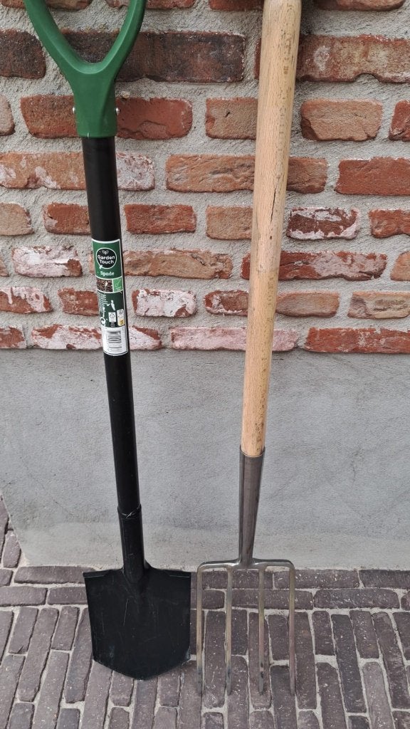Spade en riek, Ophalen, Nieuw, Spade