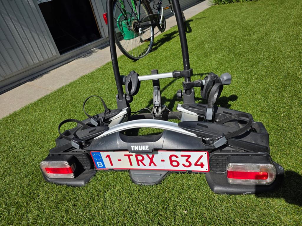 Thule Velo Compact Fietsendrager voor 2 fietsen, Ophalen, 2 fietsen