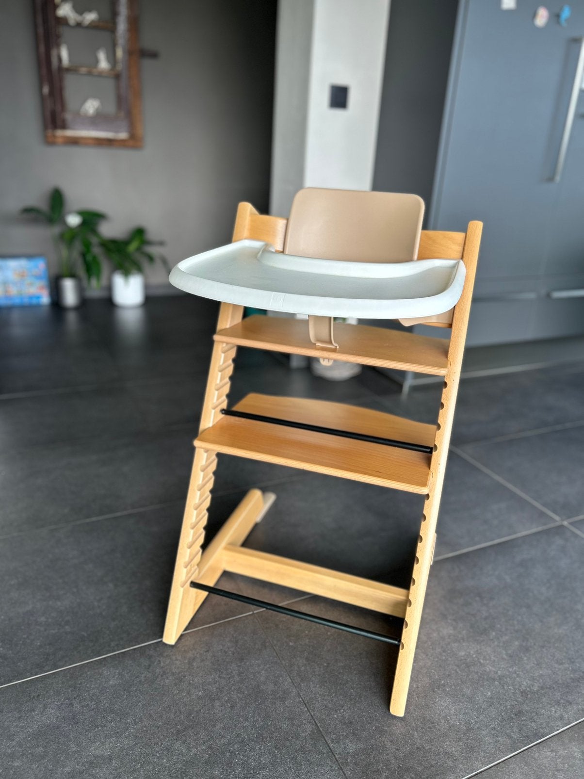 Chaise haute STOKKE Tripp Trapp Bois naturel + accessoires, Enlèvement, Comme neuf, Chaise évolutive, Plateau amovible