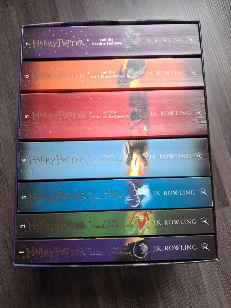 Harry Potter boekenbox Engelstalig in perfecte staat, Verzamelen, Harry Potter, Ophalen, Zo goed als nieuw, Boek of Poster