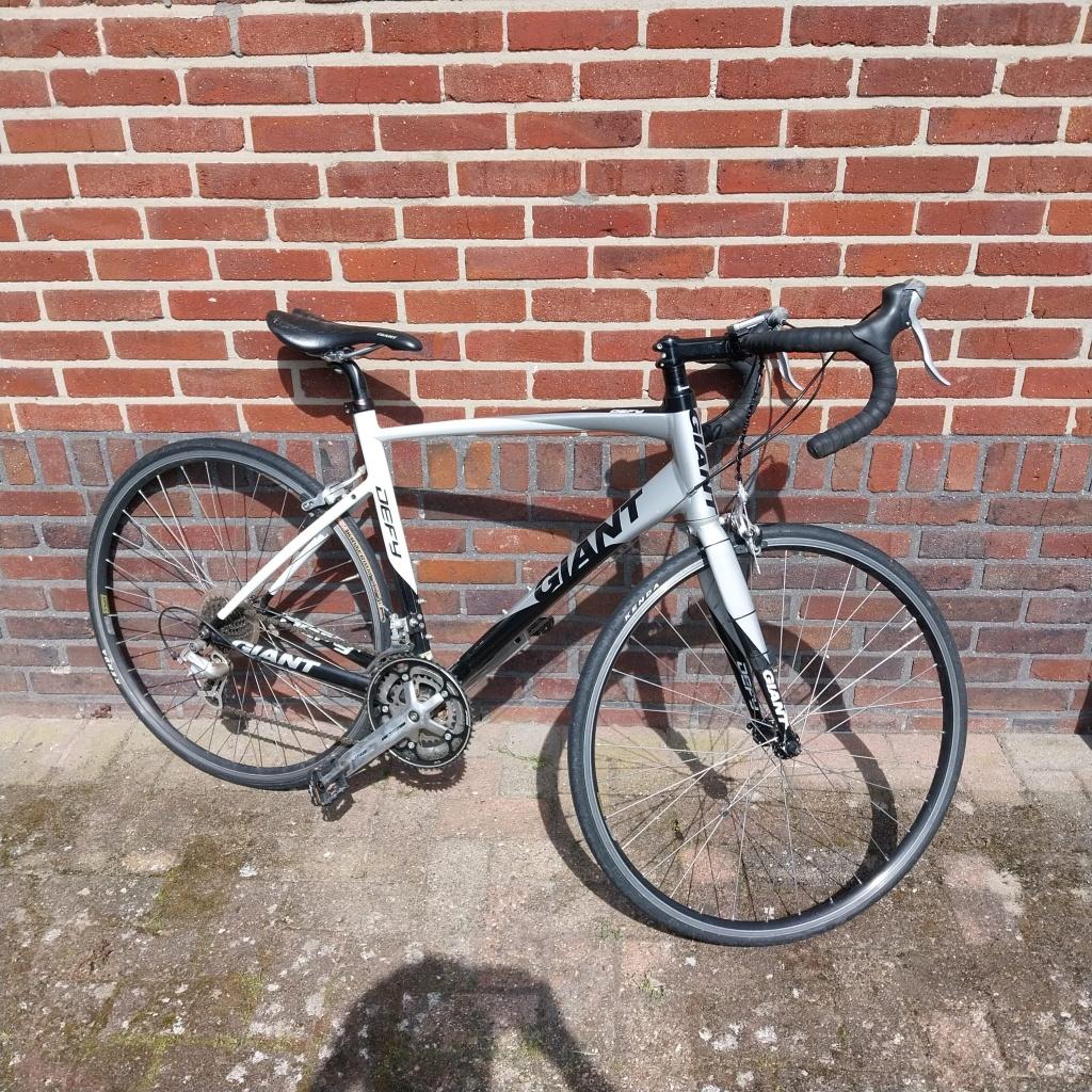 Koersfiets Giant Defy, Fietsen en Brommers, Fietsen | Racefietsen, Ophalen, Aluminium, Giant, Zo goed als nieuw