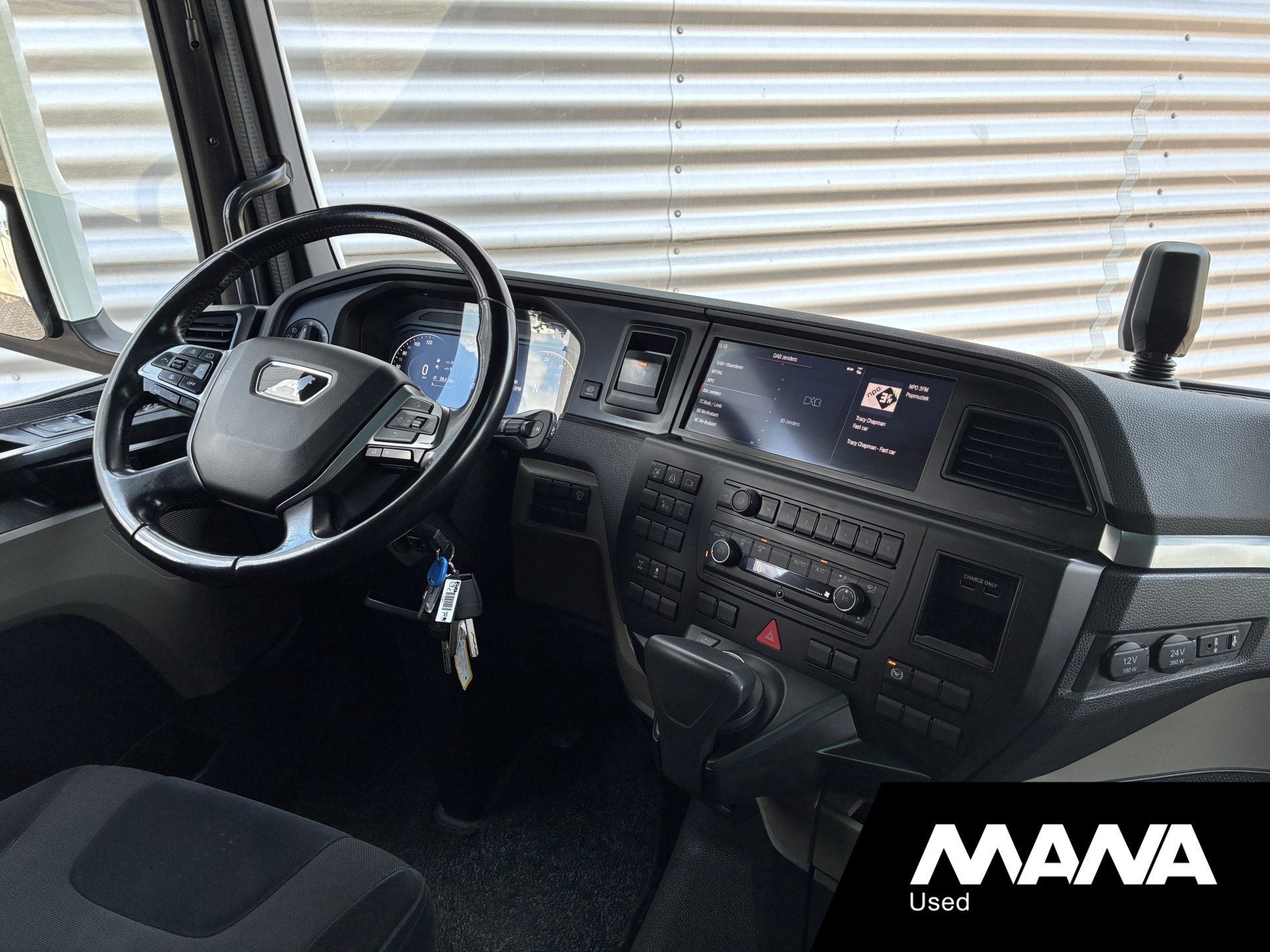 MAN TGX 18.510 4x2 BL GM SA 2x tank Skylight lichtbar 2x luc, Autos, Camions, Achat, 375 kW, Euro 6, Entreprise