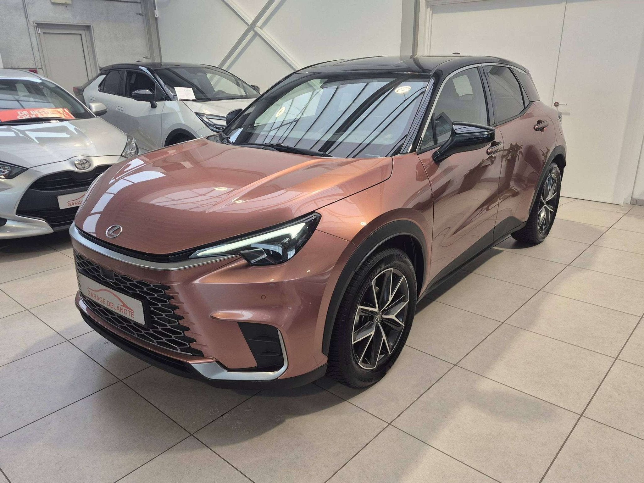 Lexus LBX Hybrid COOL +LEDER/ALCANTARA +Elektrische zetel +S, Auto's, Lexus, Zwart, Parkeersensor, 1490 cc, Bedrijf