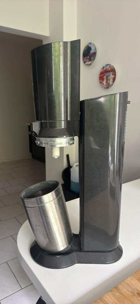 Soda stream crystal with bottle, Elektronische apparatuur, Ophalen, Gebruikt