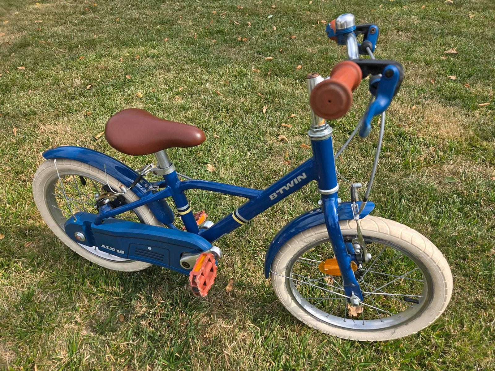 Kinderfiets 16 inch merk B-twin, Fietsen en Brommers, Fietsen | Kinderfietsjes, Ophalen, Gebruikt, Velgrem, 16 tot 20 inch