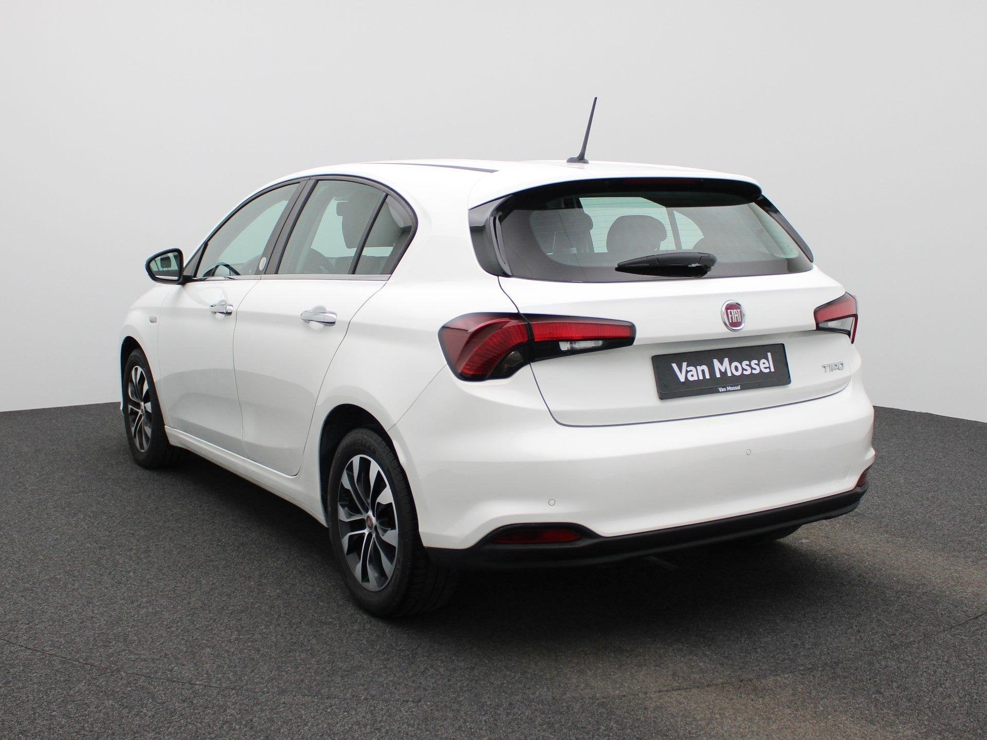 Fiat Tipo Hatchback 1.4 Mirror | LED | Carplay | Cruise Cont, Autos, Achat, 1280 kg, Euro 6, Entreprise