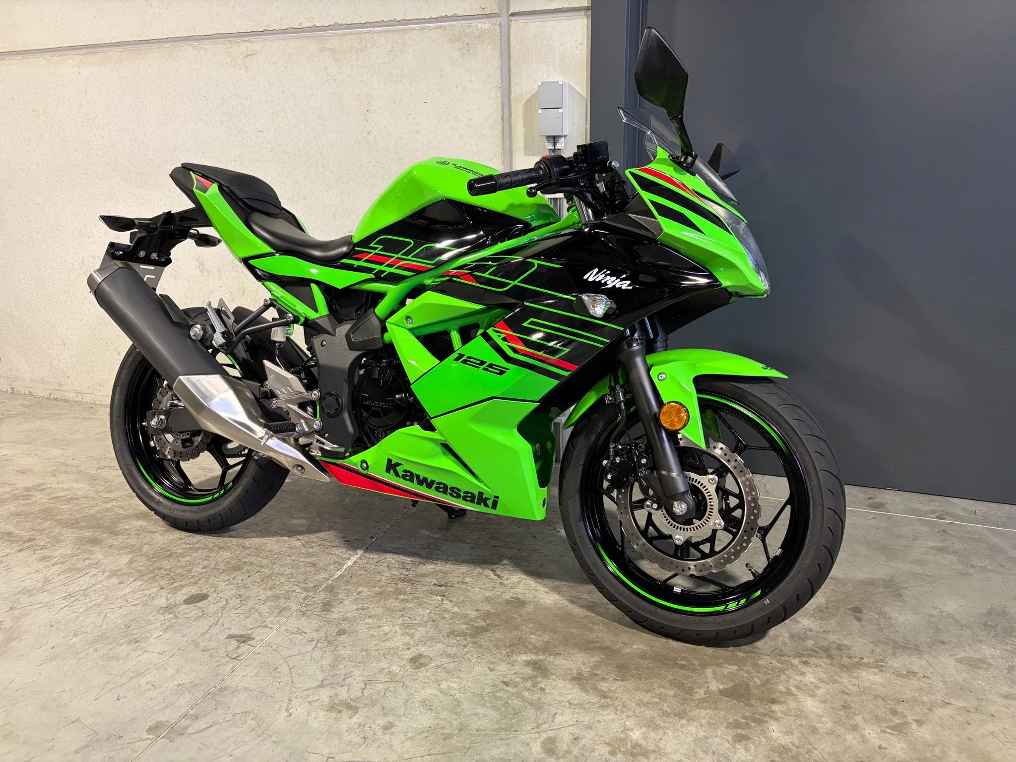 Kawasaki Ninja 125 KRT in topstaat (bj 2023), Motoren, Bedrijf, 125 cc, Overig, 11 kW of minder