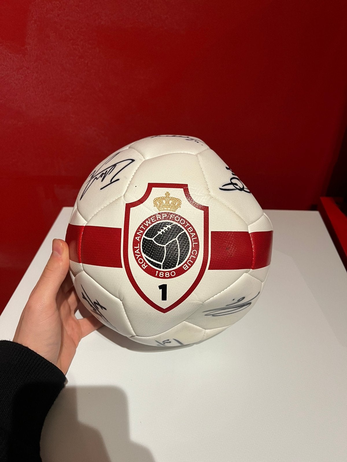 Gesigneerde voetbal Royal Antwerp FC, Verzamelen, Ophalen of Verzenden, Nieuw, Overige typen