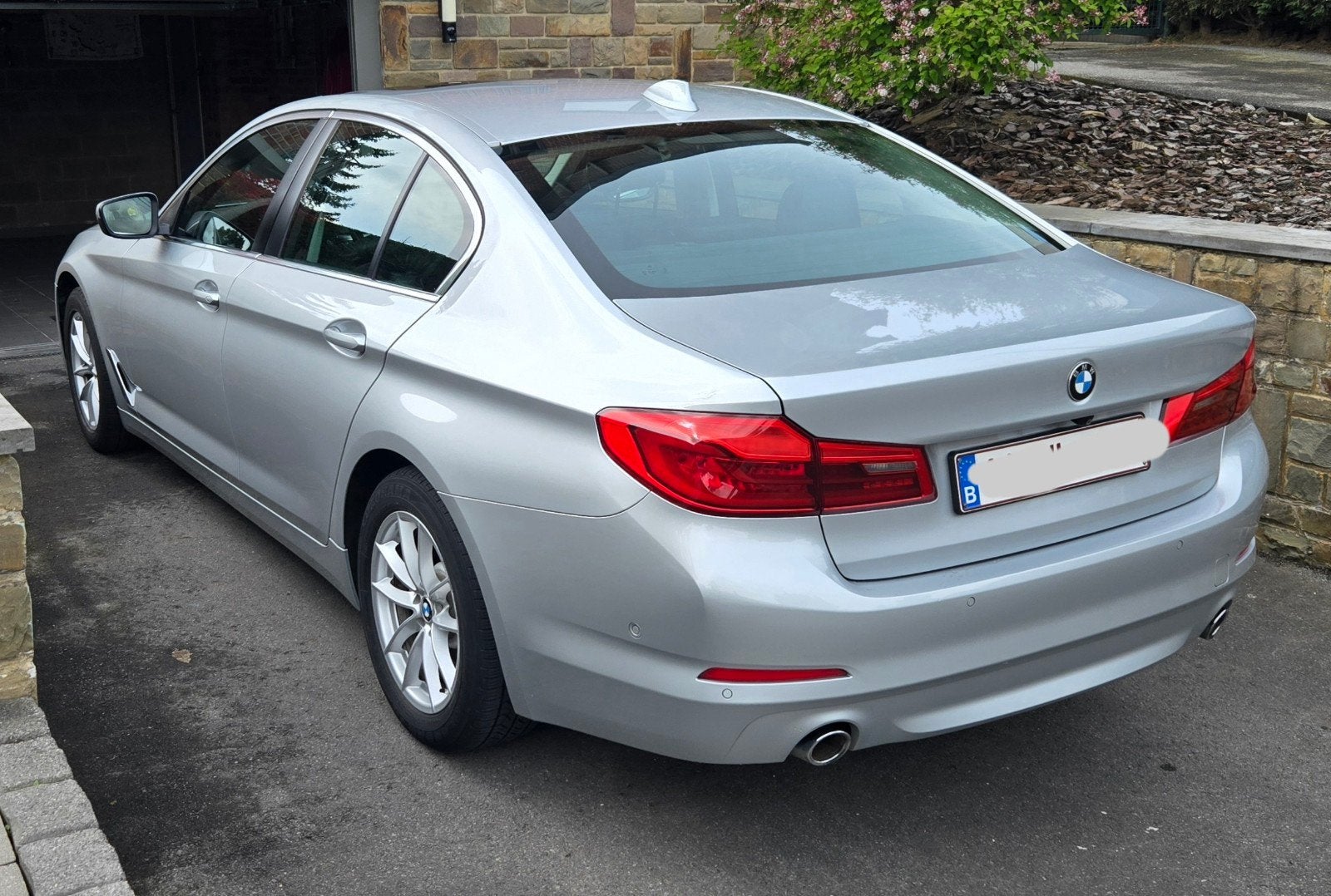 Bmw 518dA Business édition, Euro 6, 2260 kg, Noir, 5 portes