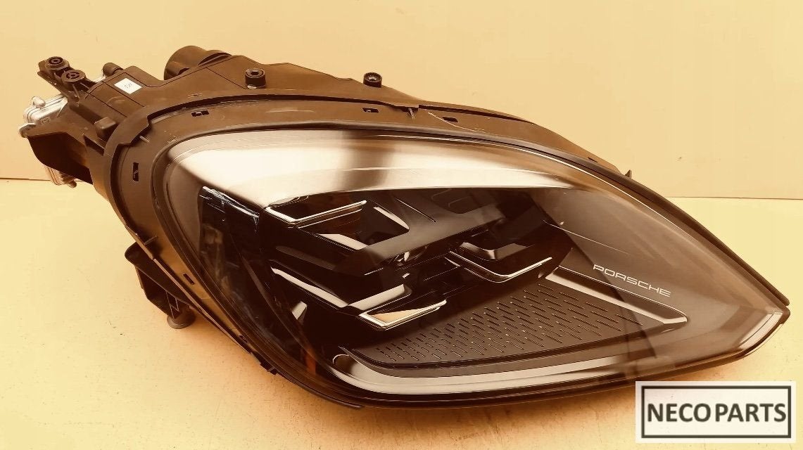 PORSCHE CAYENNE 9Y0 FACELIFT VOL LED KOPLAMP ALLES LEVERBAAR, Autos : Pièces & Accessoires, Éclairage, Porsche, Utilisé, Enlèvement ou Envoi