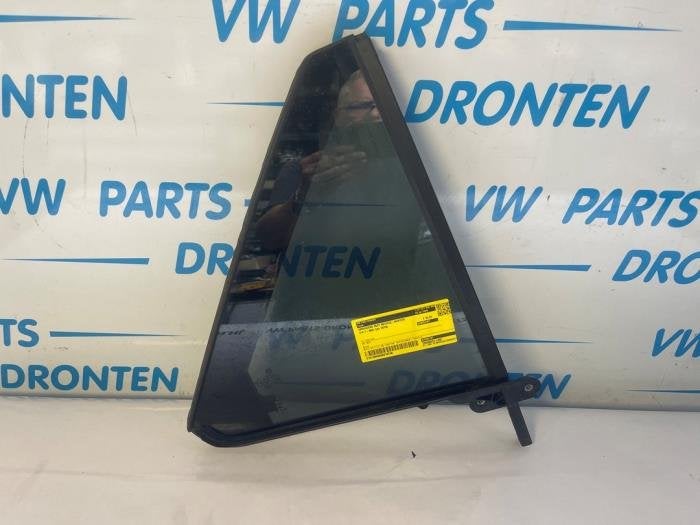 Vitre triangulaire arrière droite d'un Volkswagen T-Roc, Volkswagen, -, 3 mois de garantie, Utilisé