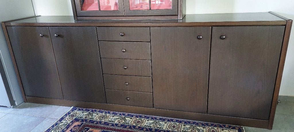 Hulsta buffetkast in notelaar 2,45m, Maison & Meubles, 25 à 50 cm, 200 cm ou plus, Klassiek, Moins de 100 cm