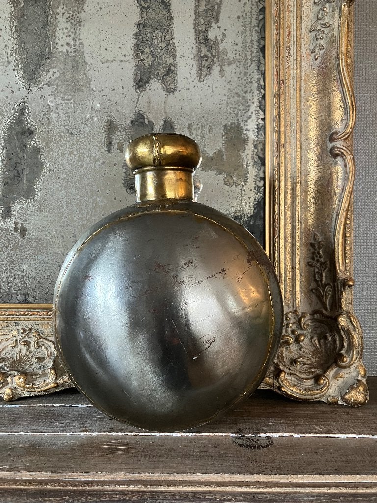 Grote Indische metalen waterfles, Ophalen