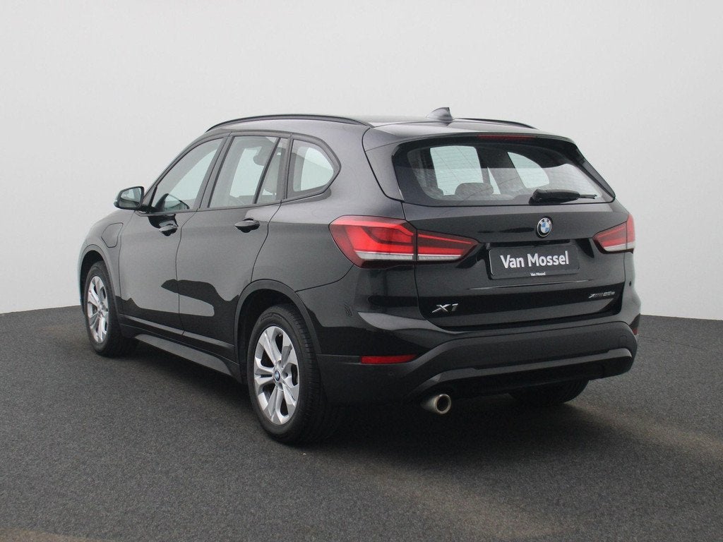 BMW X1 xDrive25e (162 kW) HUD | NAVI | CAMERA | LEDER | LED, Stof, Gebruikt, Automatische klimaatregeling, 1820 kg