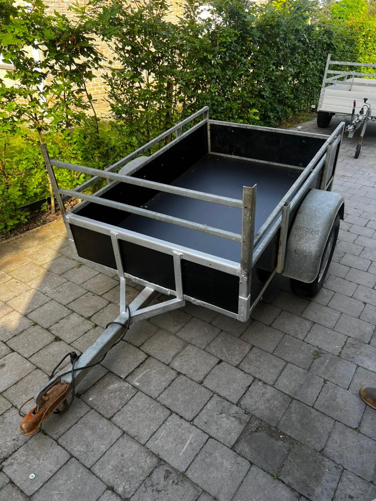 Belle remorque (750 kg), Enlèvement, Comme neuf