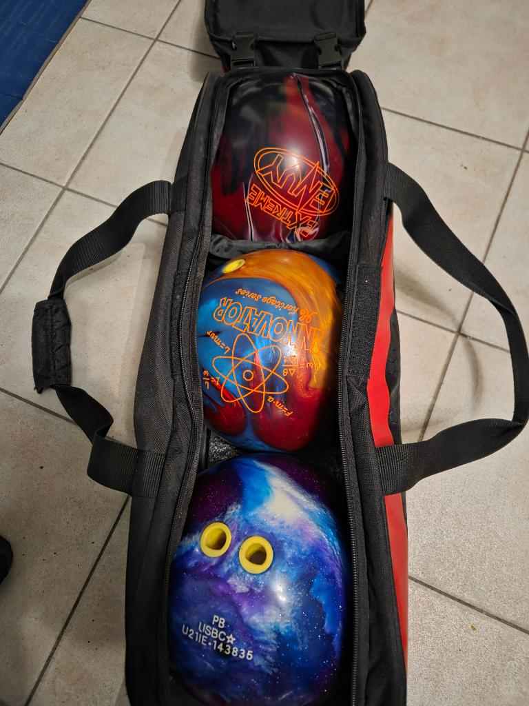 Bowlingbal + trolley, Sport en Fitness, Bowlen, Ophalen, Gebruikt, Overige typen
