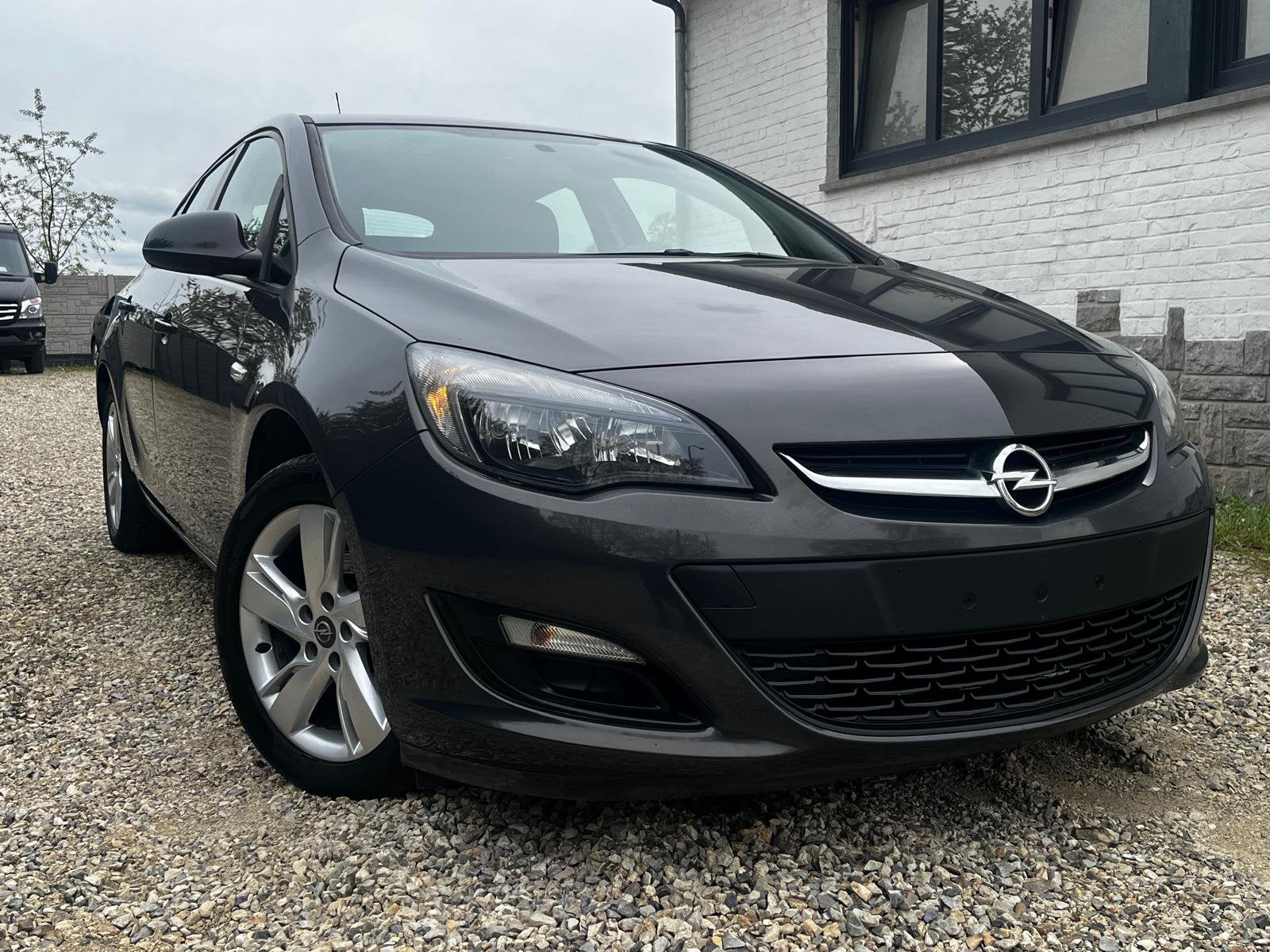 Opel astra 1.7 diesel/Tres propre 0474161890, Achat, Boîte manuelle, Entretenue par le concessionnaire, Noir