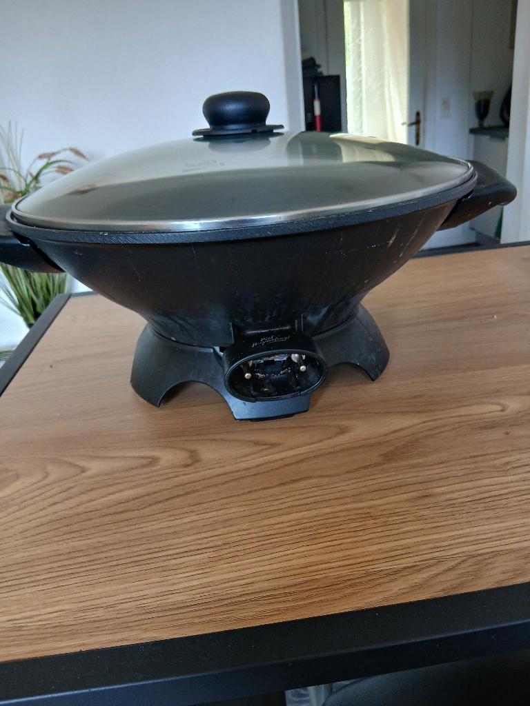 Electrische wokpan, Huis en Inrichting, Keuken | Potten en Pannen, Ophalen, Gebruikt, Kookpan of Snelkookpan