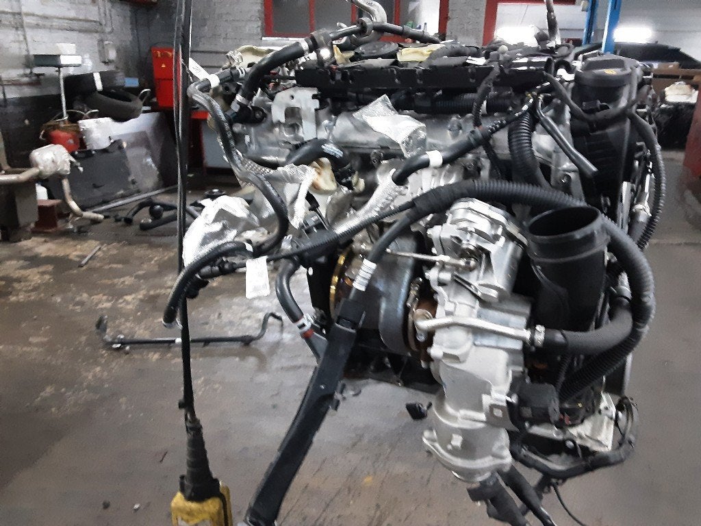 MOTEUR Audi A4 Avant (B9) (01-2015/08-2020) (DMS), Auto-Union-Straße  1,
85057  Ingolstadt, DE, Info@audi.de, Audi, Utilisé