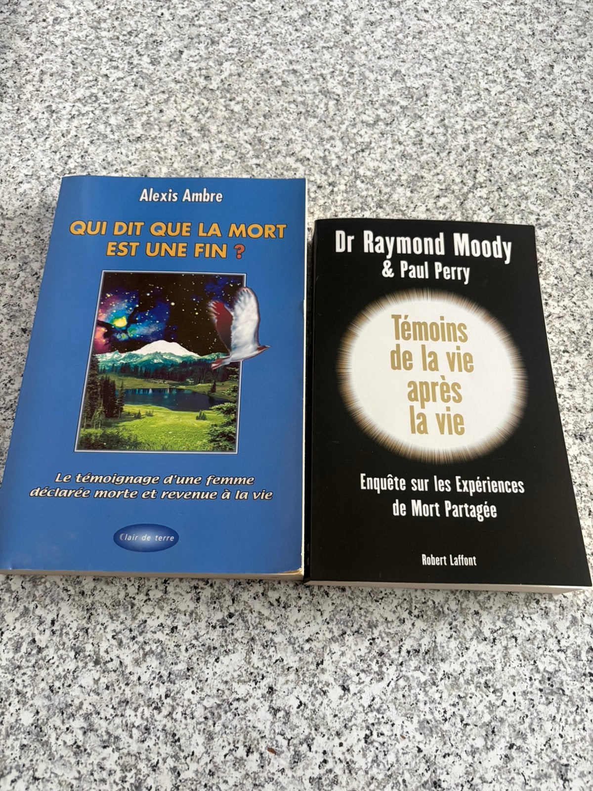 2 livres relatifs à la spiritualité, Enlèvement ou Envoi, Comme neuf