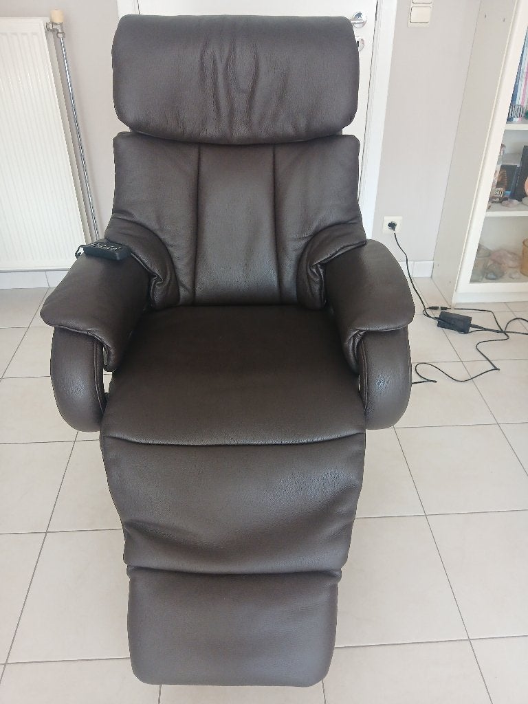 Fauteuil relax tout cuir veritable,  électrique HIMOLLA, 75 à 100 cm, Comme neuf, Enlèvement, Classique