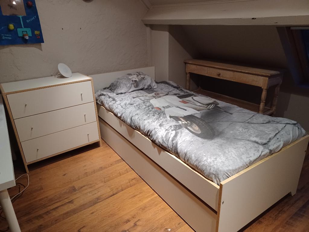 Bed met onderlade, ladenkast en gratis matras, Huis en Inrichting, Slaapkamer | Bedden, Ophalen, Gebruikt, 90 cm, Eenpersoons
