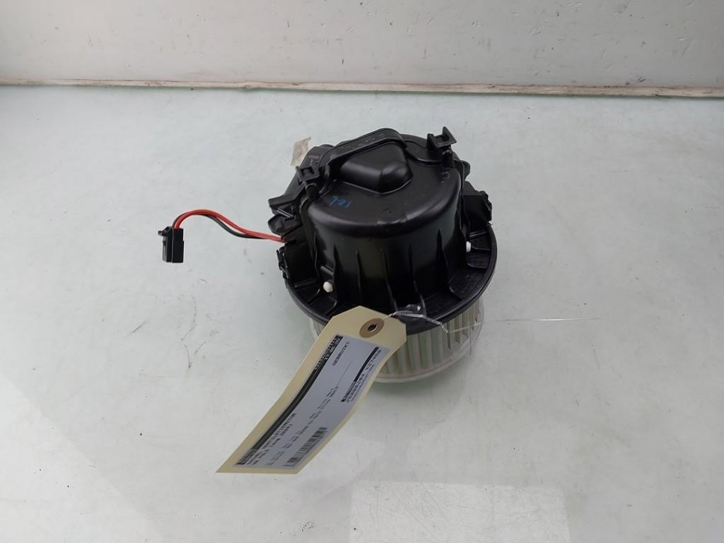 KACHEL VENTILATORMOTOR Volkswagen Polo VI (AW1), Auto-onderdelen, Gebruikt, Volkswagen