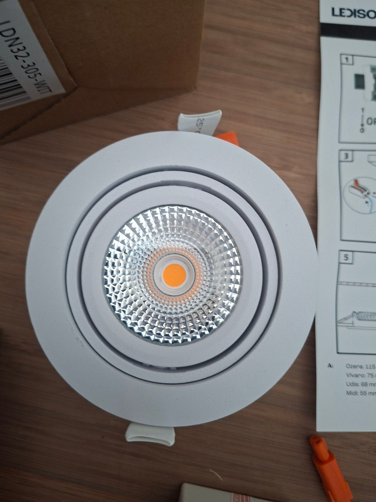 Twee inbouwspots 2700K badkamer IP65 dimbaar, €/2stks30, Maison & Meubles, Lampes | Spots, Neuf, Enlèvement ou Envoi, Spot encastrable