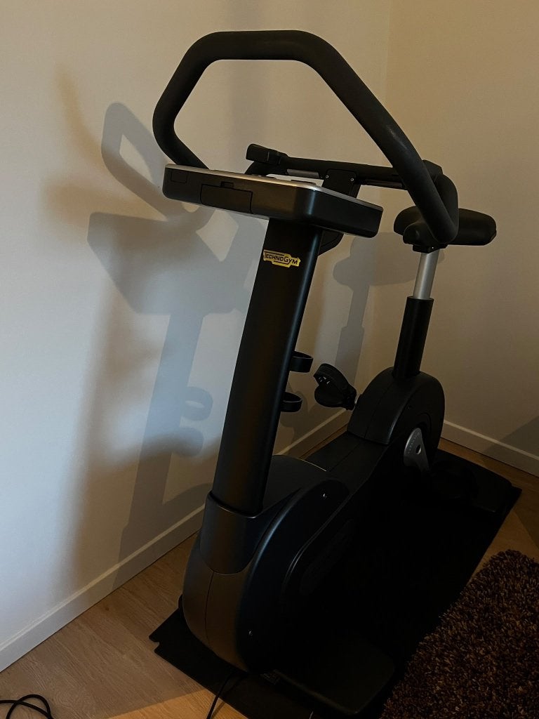 Technogym Bike Forma – zeer goede staat – €950, Sport en Fitness, Ophalen, Zo goed als nieuw, Overige typen