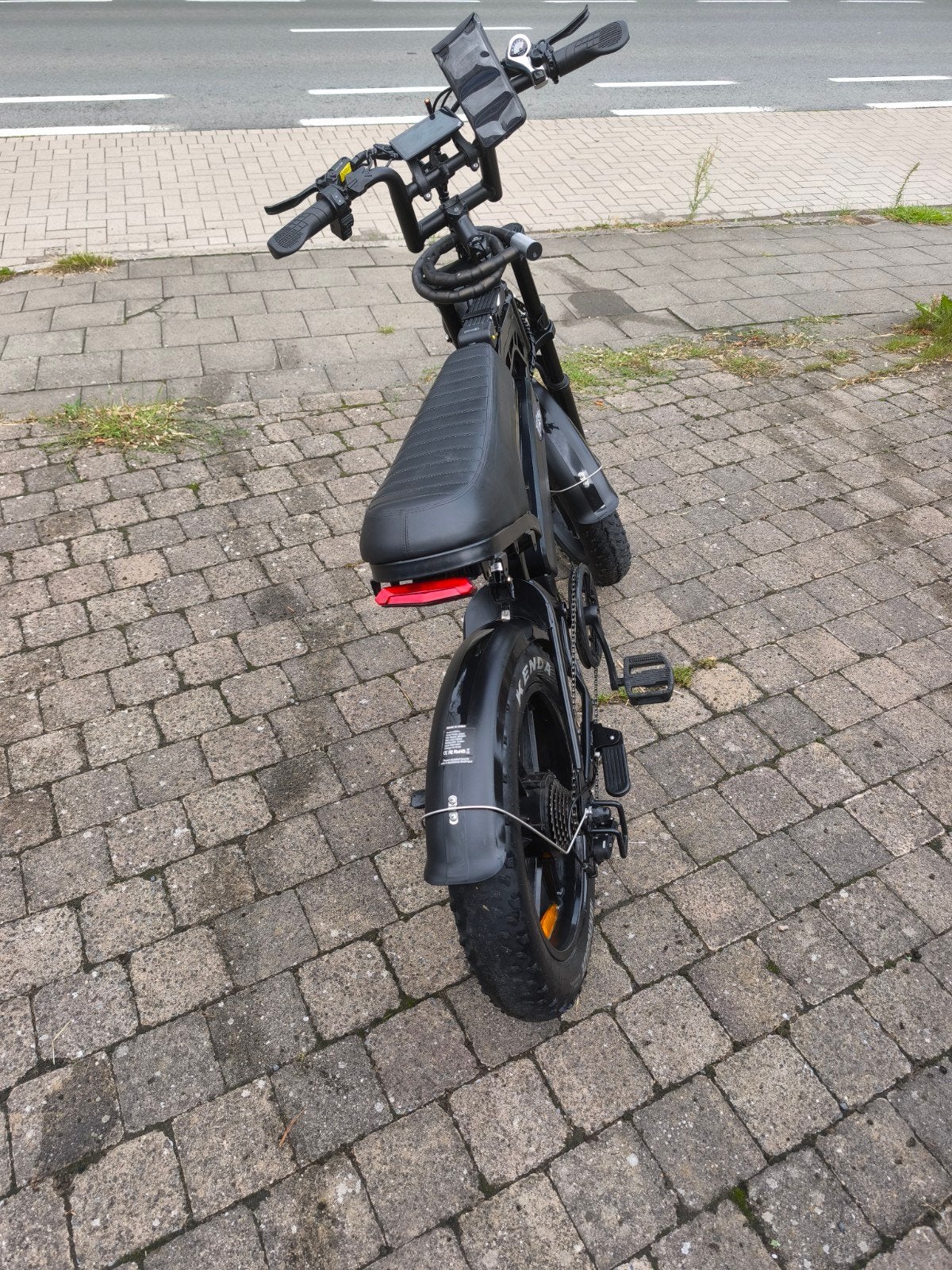 fatbike v20 pro in mooie en goed onderhouden staat lees adv, Fietsen en Brommers, Ophalen, Zo goed als nieuw, 50 km per accu of meer