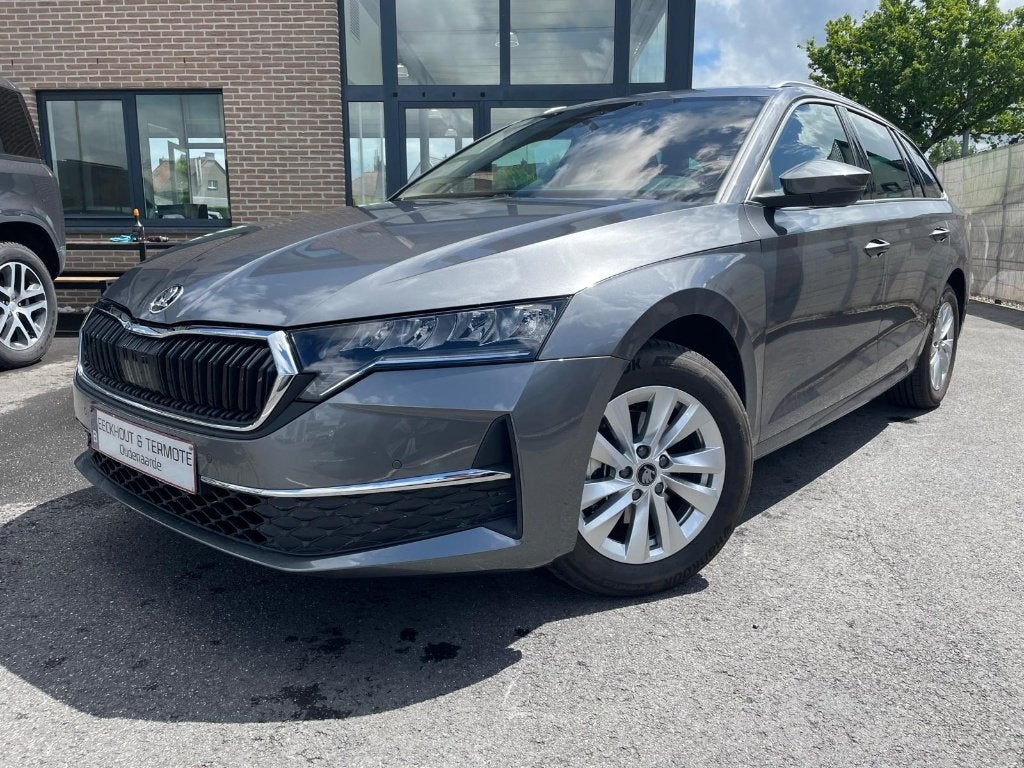 Skoda Octavia Combi 1.5 TSI MHEV DSG7 // 12m garantie, Auto's, 1498 cc, Euro 6, 4 cilinders, https://public.car-pass.be/vhr/38336a84-284b-4ddd-8bb8-0fdc9caa427d