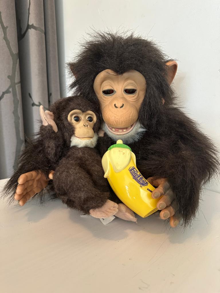 Furreal Friends Cuddle Chimp met gratis baby aapje, Enlèvement ou Envoi, Comme neuf
