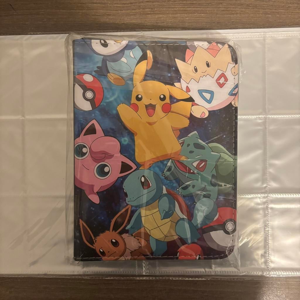Pokemon verzamelmap - 4 pocket - album map - 400 cards, Ophalen of Verzenden, Nieuw, Overige typen, Foil