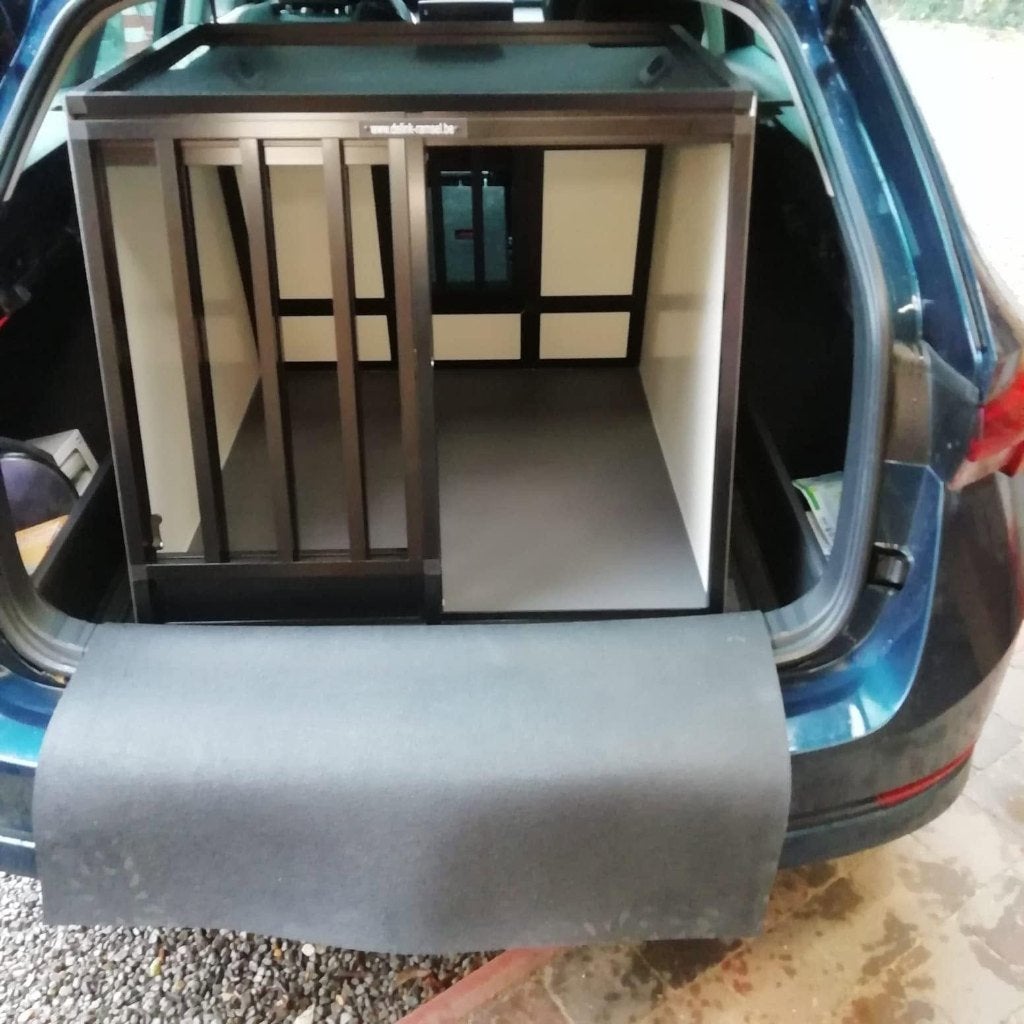 Autobench - grote hond - Skoda Octavia, Ophalen, Zo goed als nieuw