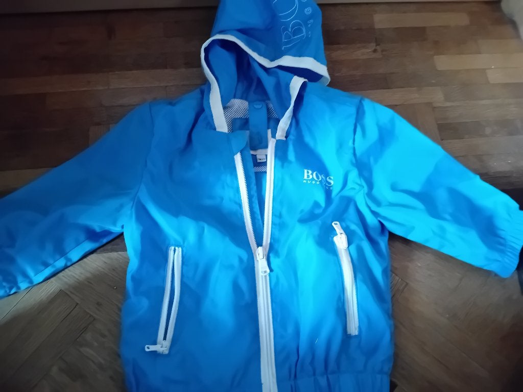 Veste pluie , coupe vent bébé 9 mois, Enfants & Bébés, Enlèvement, Comme neuf, Garçon ou Fille, Manteau