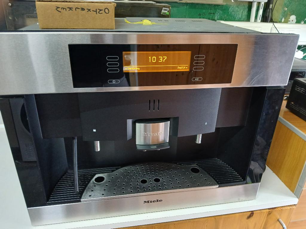 Miele CVA 4080 Inbouw Koffiemachine, zo goed als nieuw!, Elektronische apparatuur, Ophalen, 10 kopjes of meer, Koffiemachine, Zo goed als nieuw