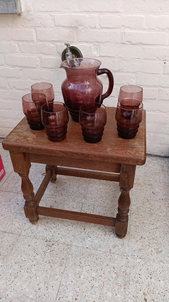 Vintage glazen karaf met 6 glazen – donkerroze/amberkleurig, Verzamelen, Ophalen, Zo goed als nieuw, Overige typen