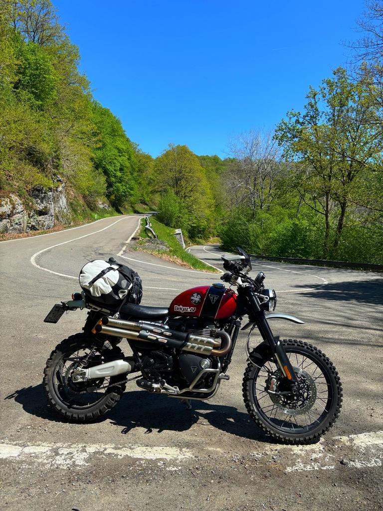 TRIUMPH Scrambler 1200 - Volledig uitgerust, 2 cilinders, Occasion, Motorrijbewijs A, Particulier