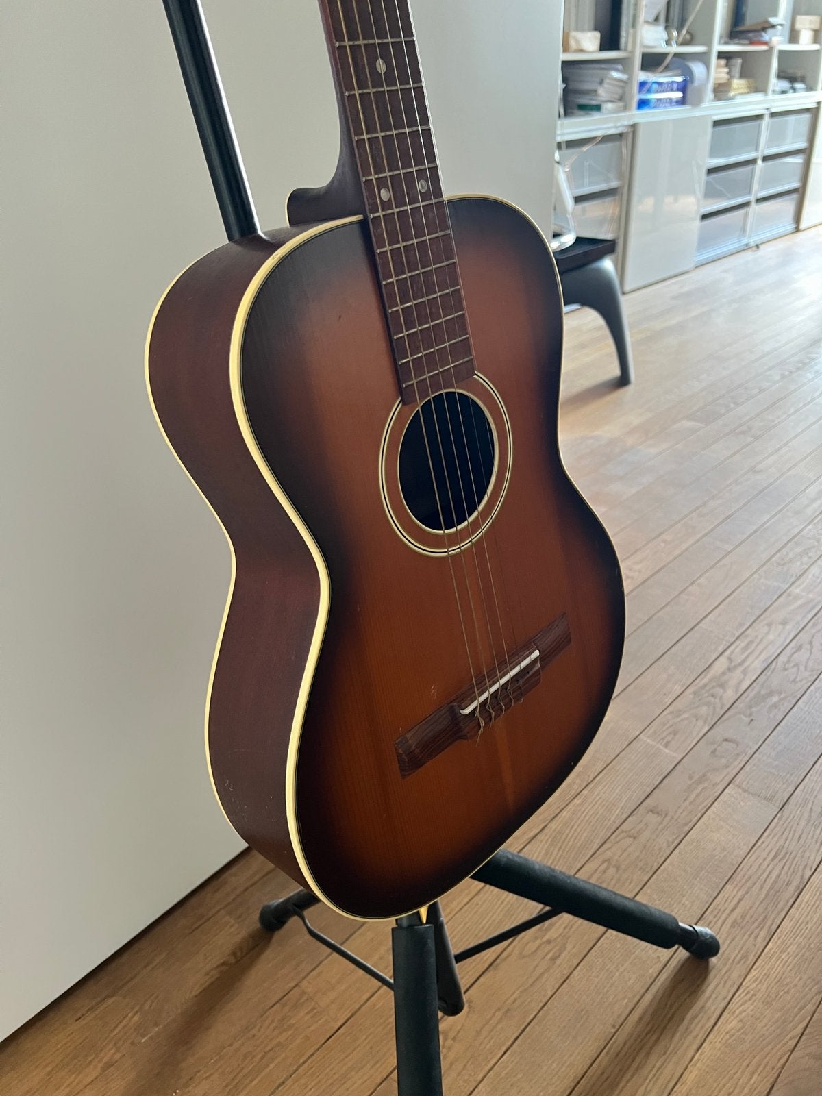 Guitare acoustique années 60 suédoise B’ jarton, Musique & Instruments, Enlèvement ou Envoi, Comme neuf, Guitare Western ou Guitare Folk