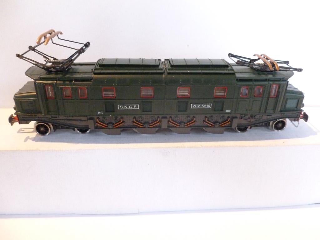 TRAINS HO, Ophalen of Verzenden, Gelijkstroom, Locomotief, Jouef