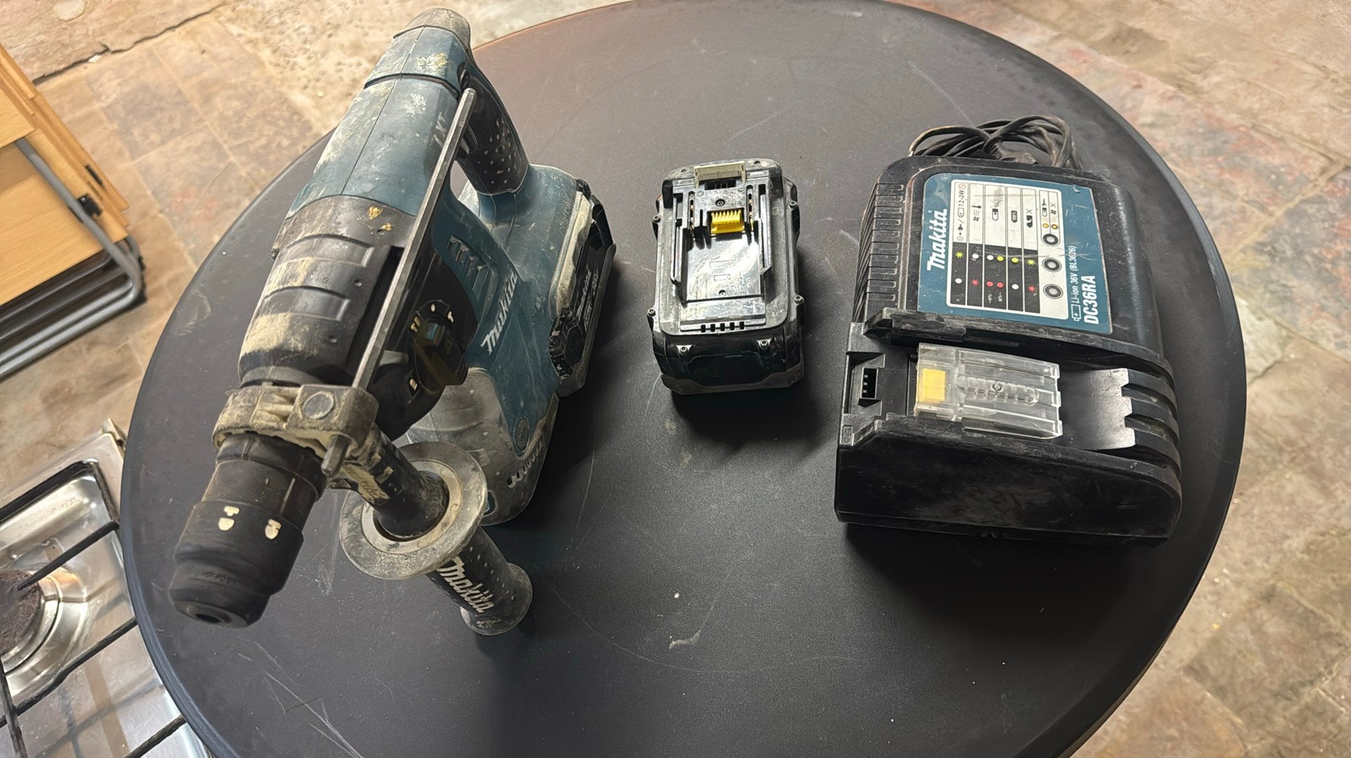 Boorhamer Makita 36 V, Doe-het-zelf en Bouw, Ophalen, Gebruikt, Boor- en/of Breekhamer